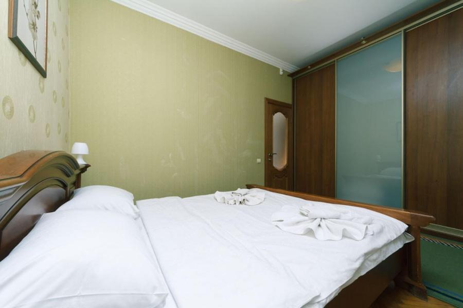 Three-Room Apartments At The Polytechnic Institute Kiev Esterno foto